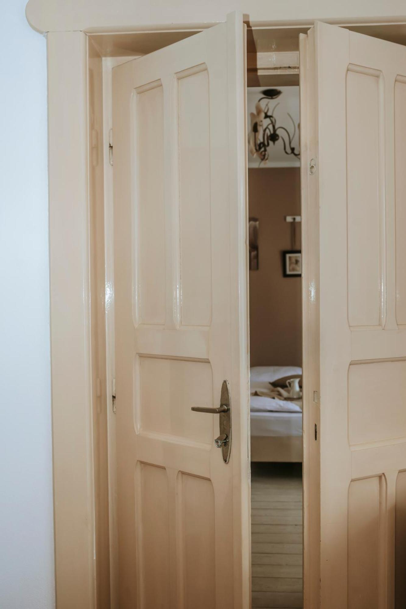 Ako Doma Hotel Poltar Eksteriør billede